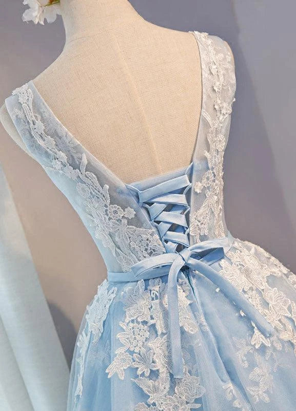 Charming Tulle A-Line Scoop Neck Sleeveless Lace-Up Back Short Homecoming Dresses