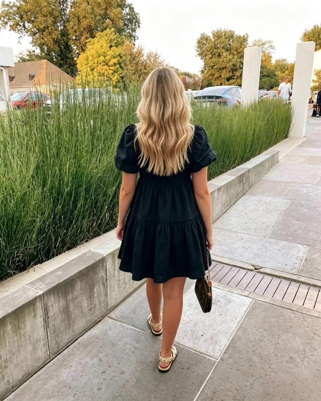 Chic A-Line Square Neck Puff Sleeve Tiered Black Short Homecoming Dress
