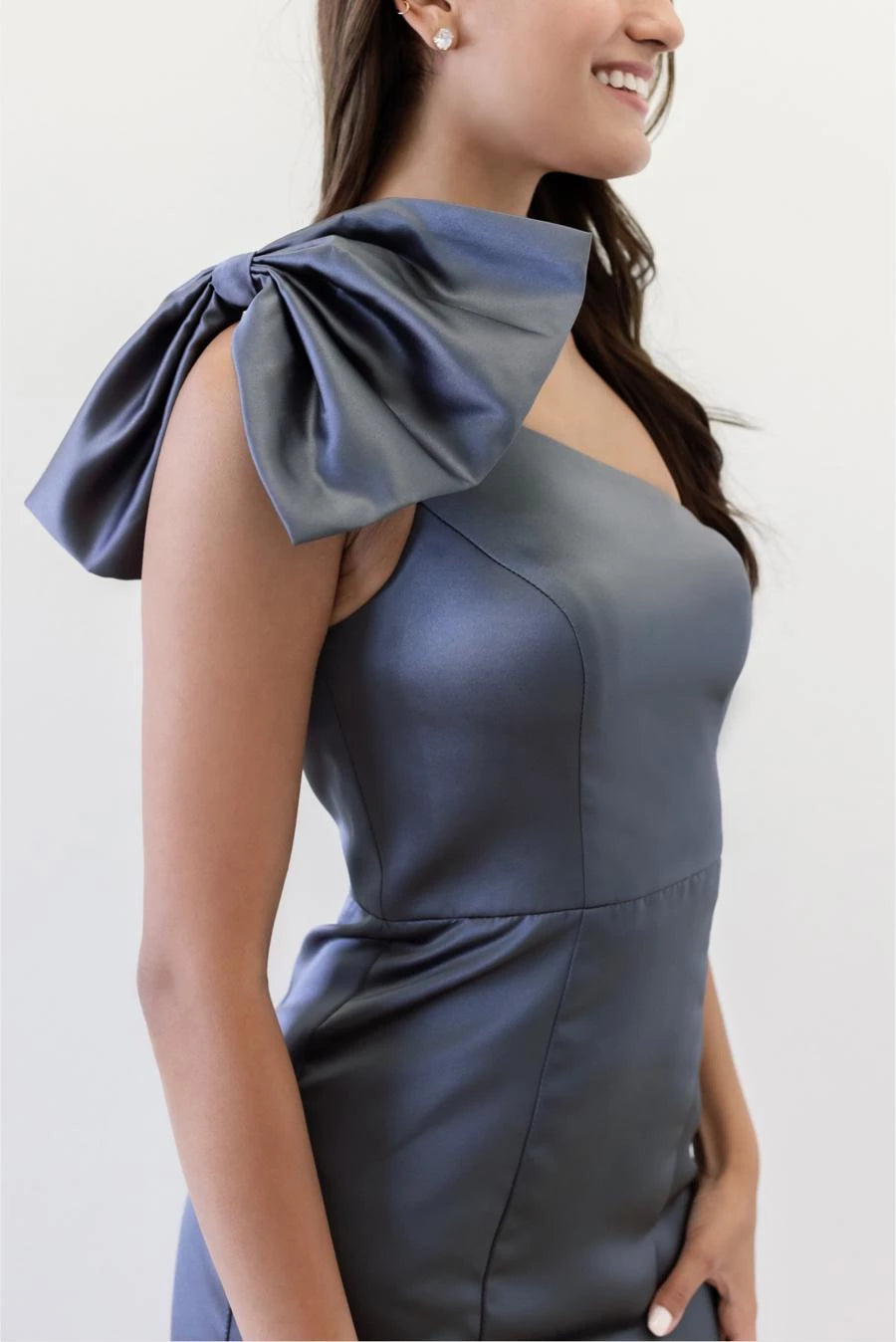 Elegant Grey One-Shoulder Neck Sleeveless Bow-Detail Mermaid Satin Floor-Length Evening Dress