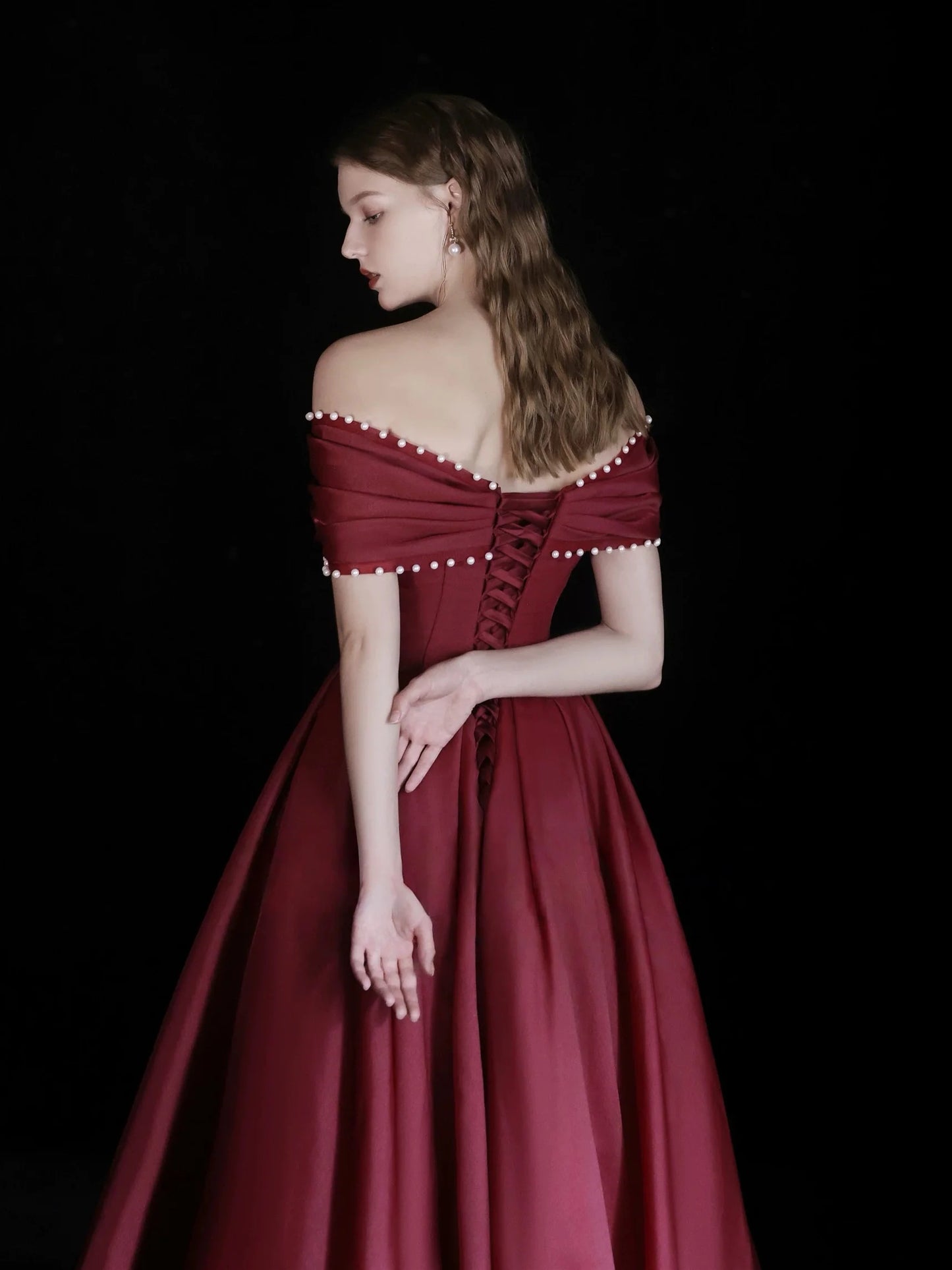 Elegant Luxury Fitted A-Line Off-the-Shoulder Short Sleeve Back Lace-Up Floor-Length Prom Dresses