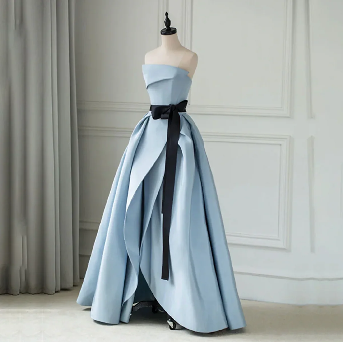 Elegant Mikado A-Line Strapless Fold Neck Contrast Bow Belt High Slit Floor-Length Evening Dress for Formal Events