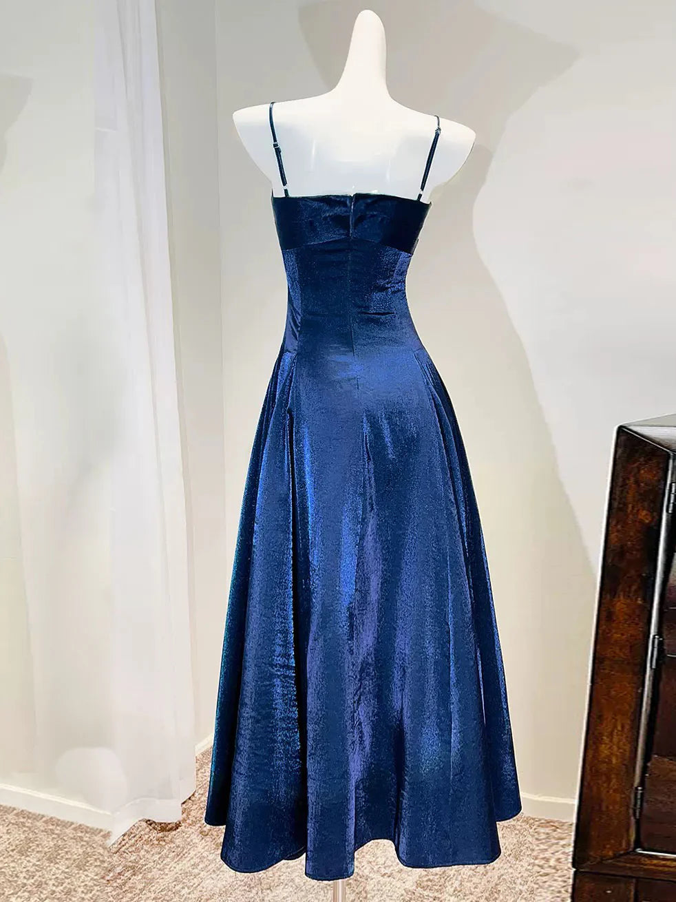 Elegant Navy Blue Iridescent Satin A-Line Spaghetti Strap Sweetheart Prom Dresses
