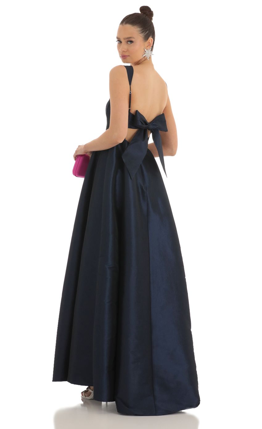 Elegant Square Neck Satin Evening Dress with Open Back Bow & A-Line Ball Gown Skirt