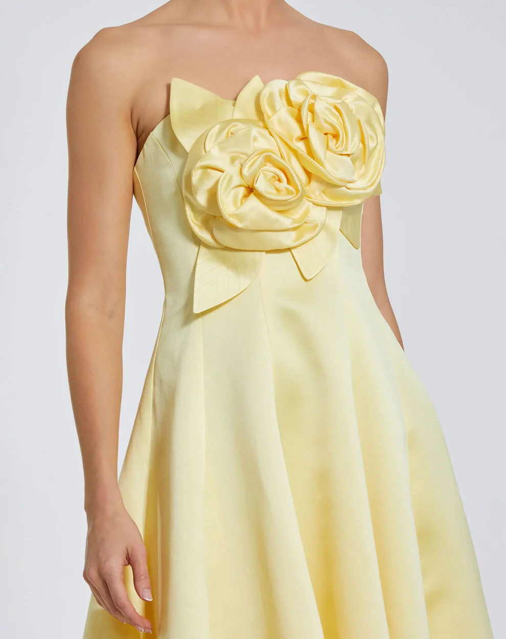 Elegant Satin Strapless 3D Floral Applique High-Low Hem Evening Dress