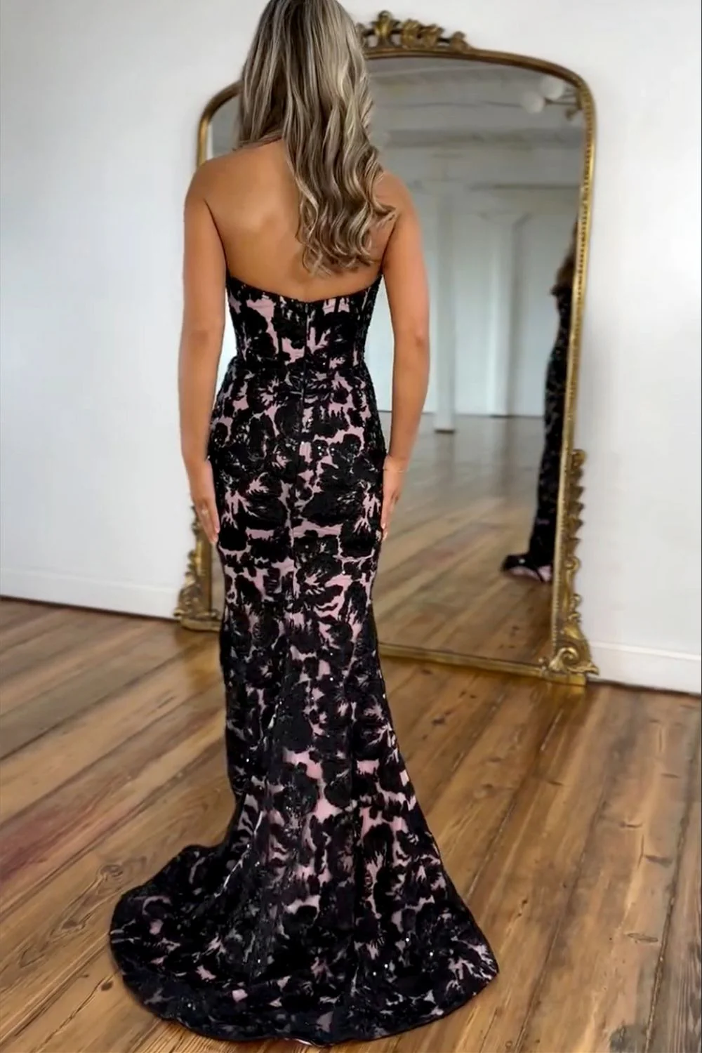 Glamorous Strapless Sweetheart Neck Sequin Floral Lace Mermaid High Slit Train Prom Dress