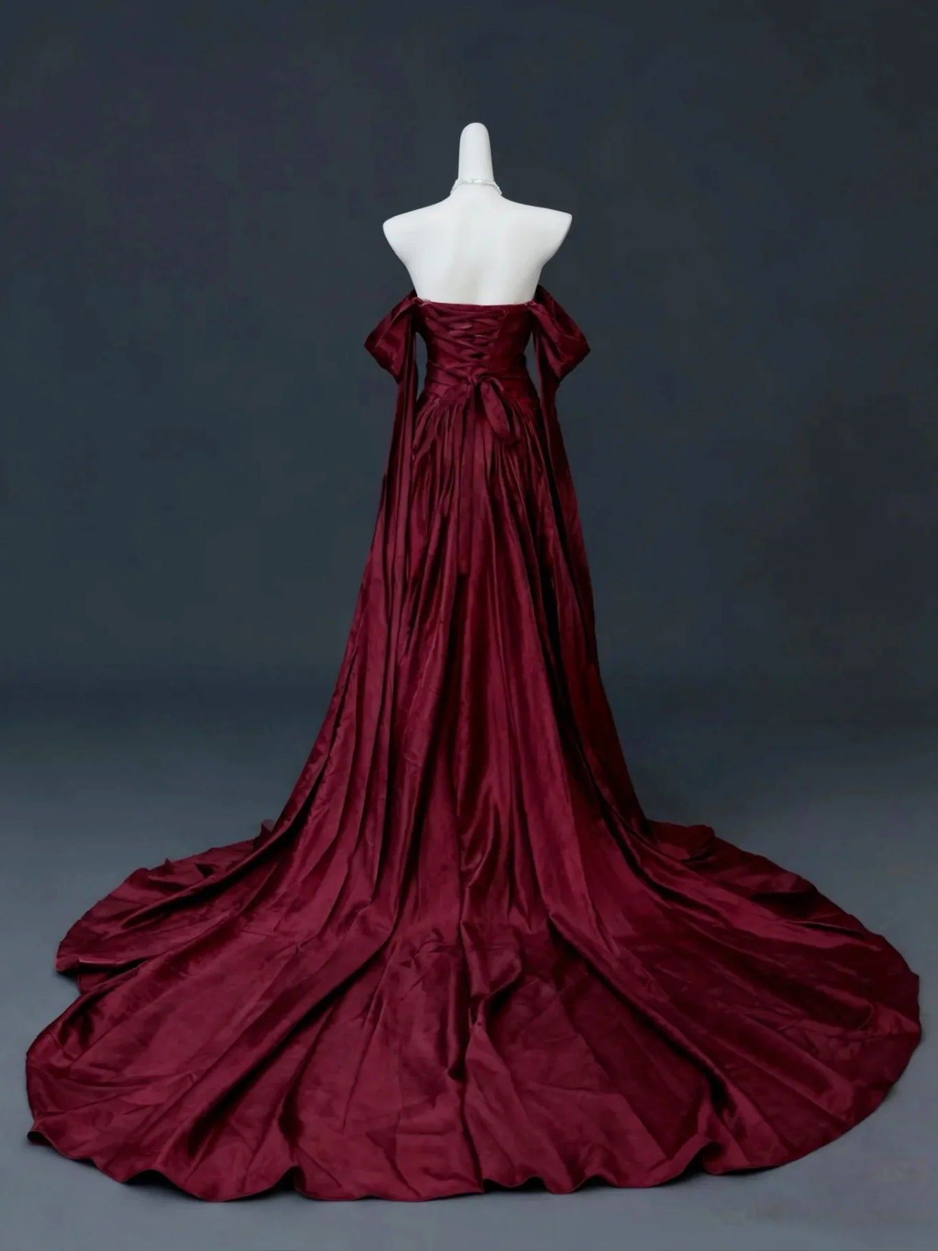 Luxury Fitted A-Line Sweetheart Neck Off-The-Shoulder Lace-Up Back Prom Dresses