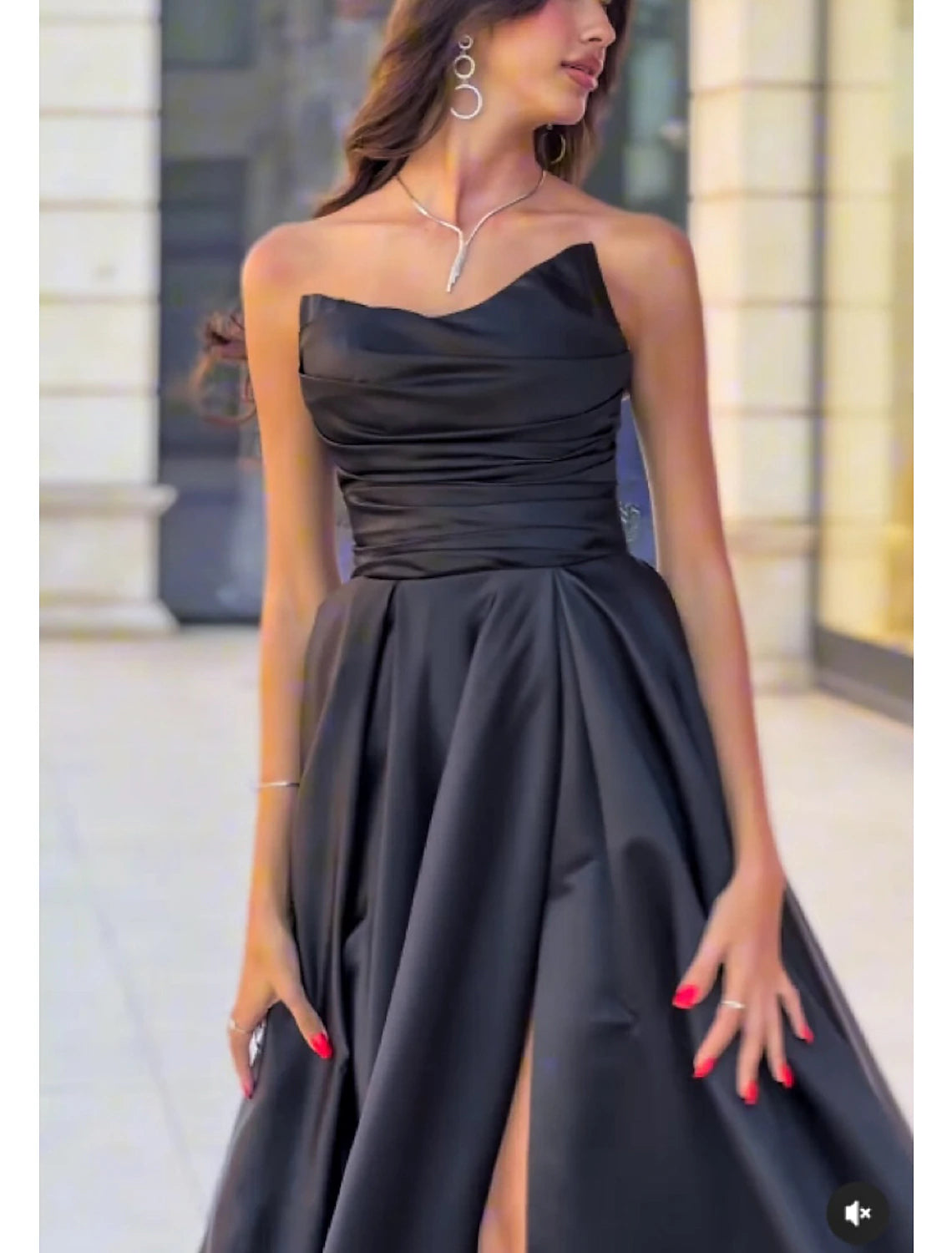 Luxury black satin Aline strapless sleeveless plain back high slit floor length formal prom evening gown