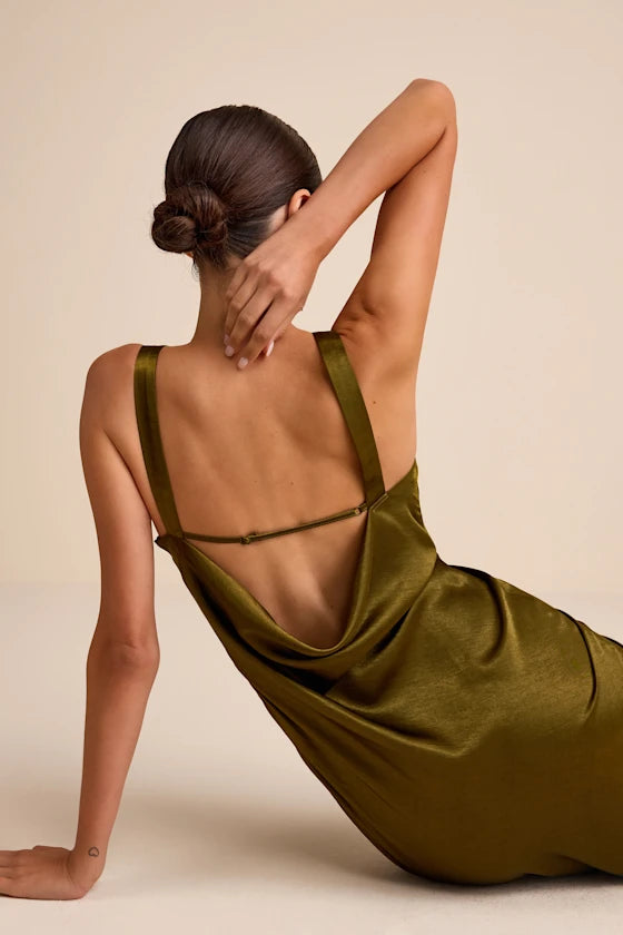 Satin Cowl Neck Backless Maxi Evening Dress for Formal Events and Bridesmaid Occasions