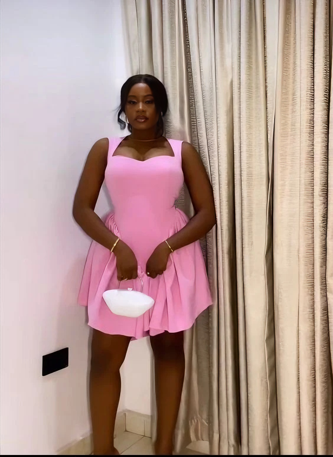 Playful Pink A-Line Sweetheart Wide Strap Sleeveless Zipper Back Mini Homecoming Dresses
