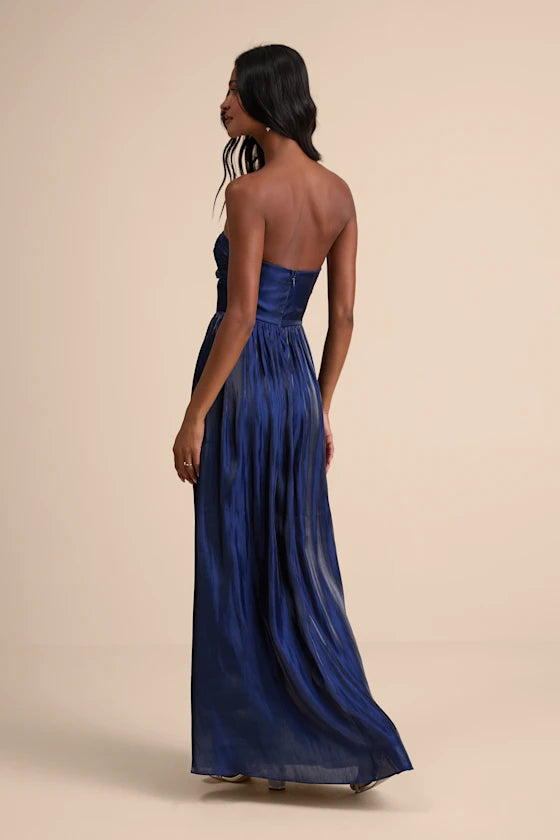 Strapless Evening Dresses with Sweetheart Neck, Structured Bodice and Flowing Pleated Skirt Formal Gown
