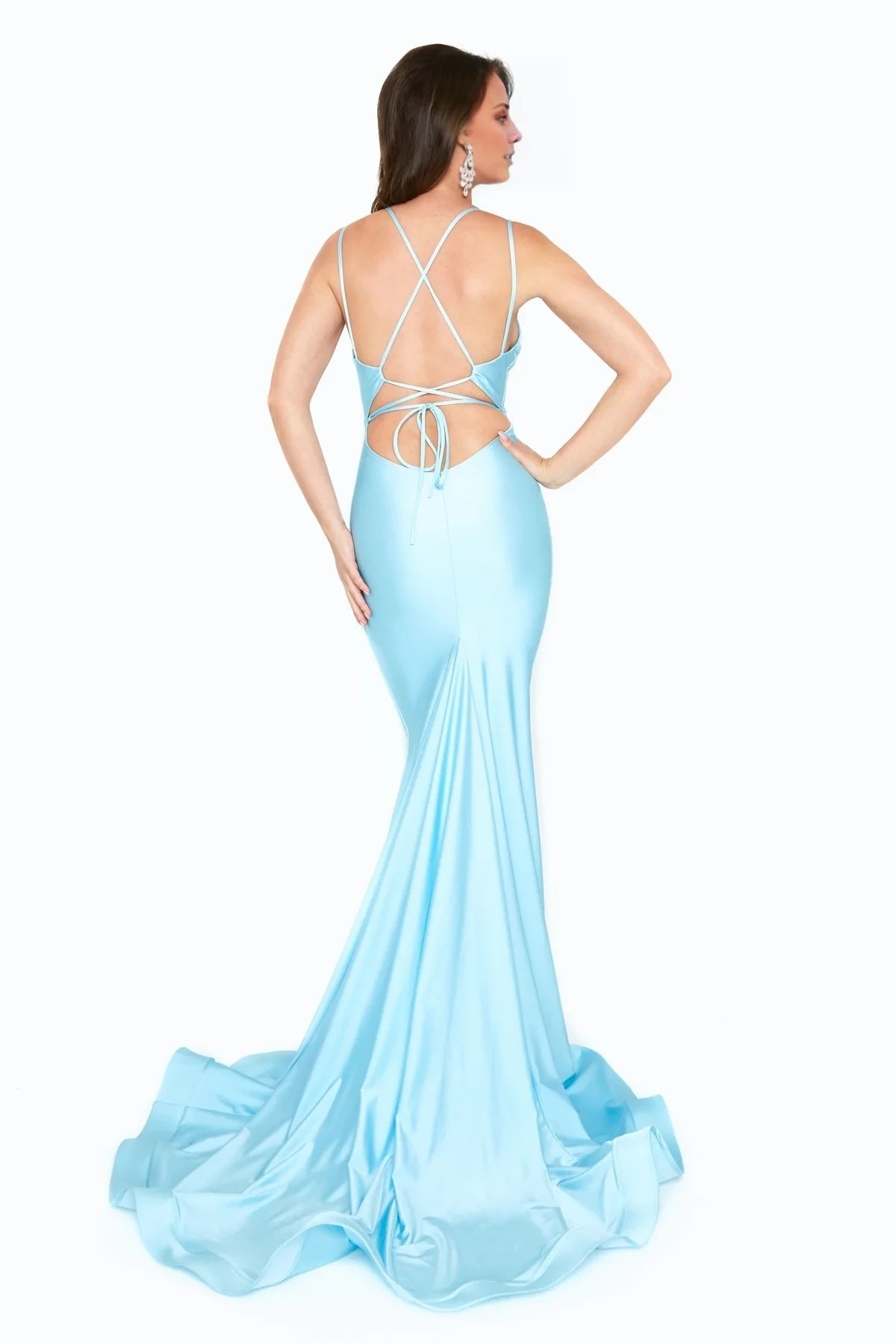V-neck sleeveless thin shoulder strap backless mermaid and floor length evening dress