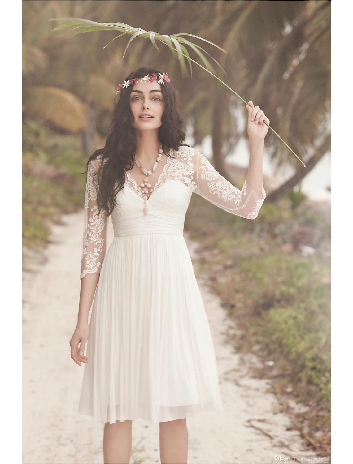 Reception Fall Wedding Dresses Open Back Little White Dresses A-Line V Neck 3/4 Length Sleeve Knee Length Chiffon Bridal Gowns With Ruched Summer Wedding Party Women‘s Clothing