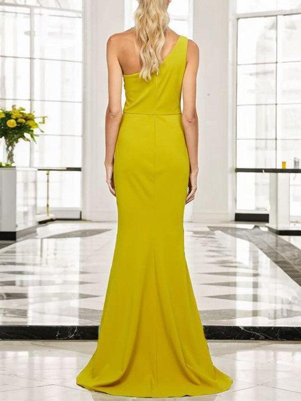 Tight shoulder length crepe backless bridesmaid dress