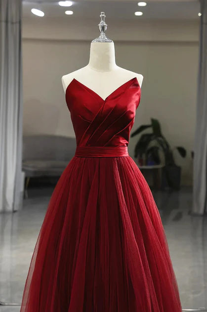 Elegant and noble wine red tea long off the shoulder sleeveless sheer dance dress wine red V-neck sheer strapless backless tie evening dress