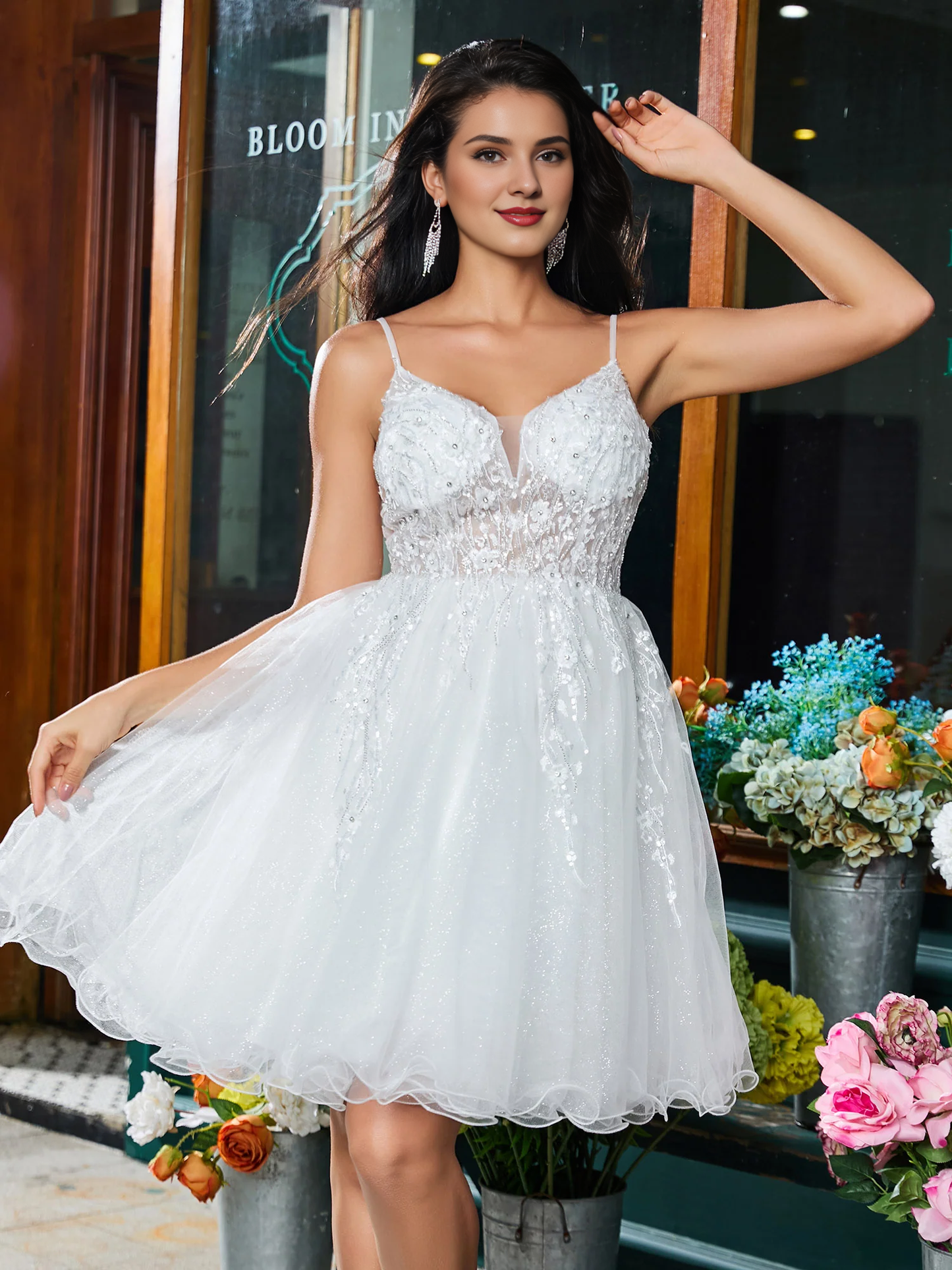 Thin shoulder strap V-neck applique A-line chiffon mini dress
