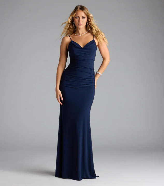 LD V-neck off shoulder sleeveless thin shoulder strap backless and floor length evening dress
