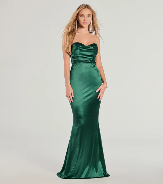 LD Sweetheart collar off shoulder sleeveless strapless backless and floor length Prom dress