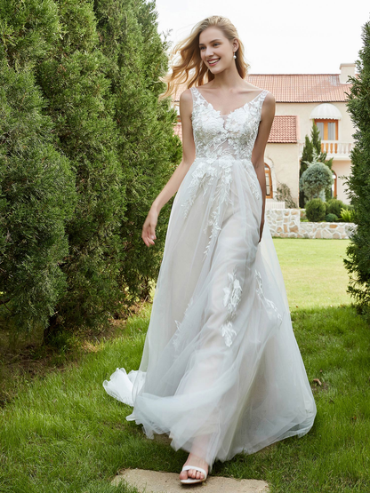 V-neck decal church trailing wedding dress