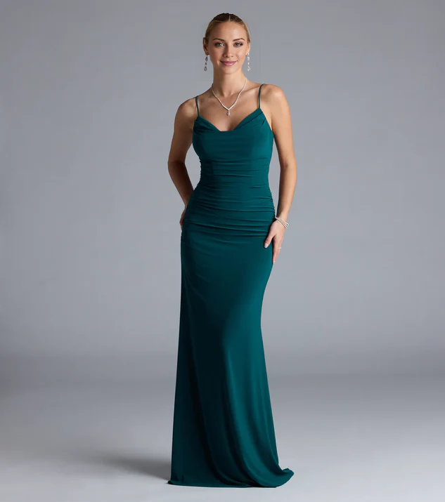LD V-neck sleeveless thin shoulder strap backless and floor length Prom dress