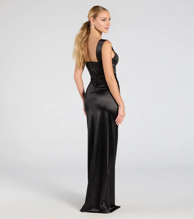LD Sweetheart collar off shoulder sleeveless backless side slit and floor length evening dress