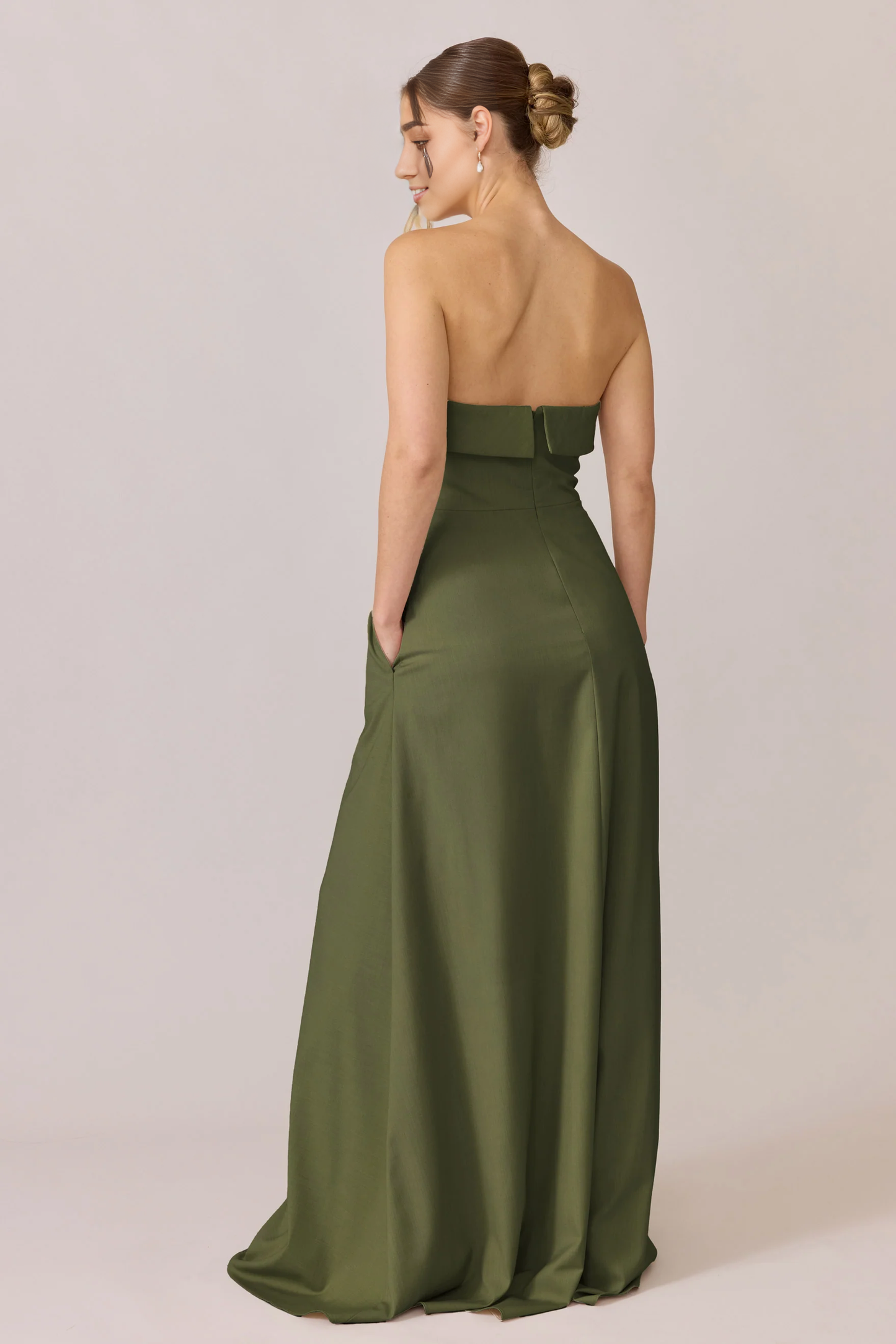 LD off shoulder collar sleeveless strapless backless and floor length Prom dress