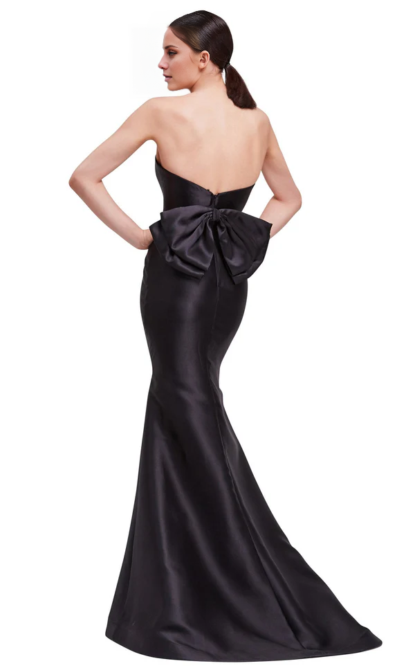 Strapless slim fit back bow and floor length evening gown
