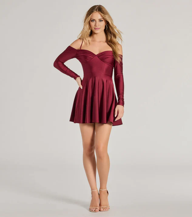 LD Sweetheart Collar Sleeveless Thin Strap Bareback Short Homecoming Dress