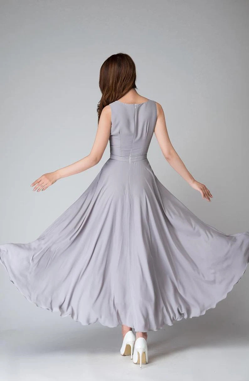 LD V-neck sleeveless minimalist and floor length Prom dress