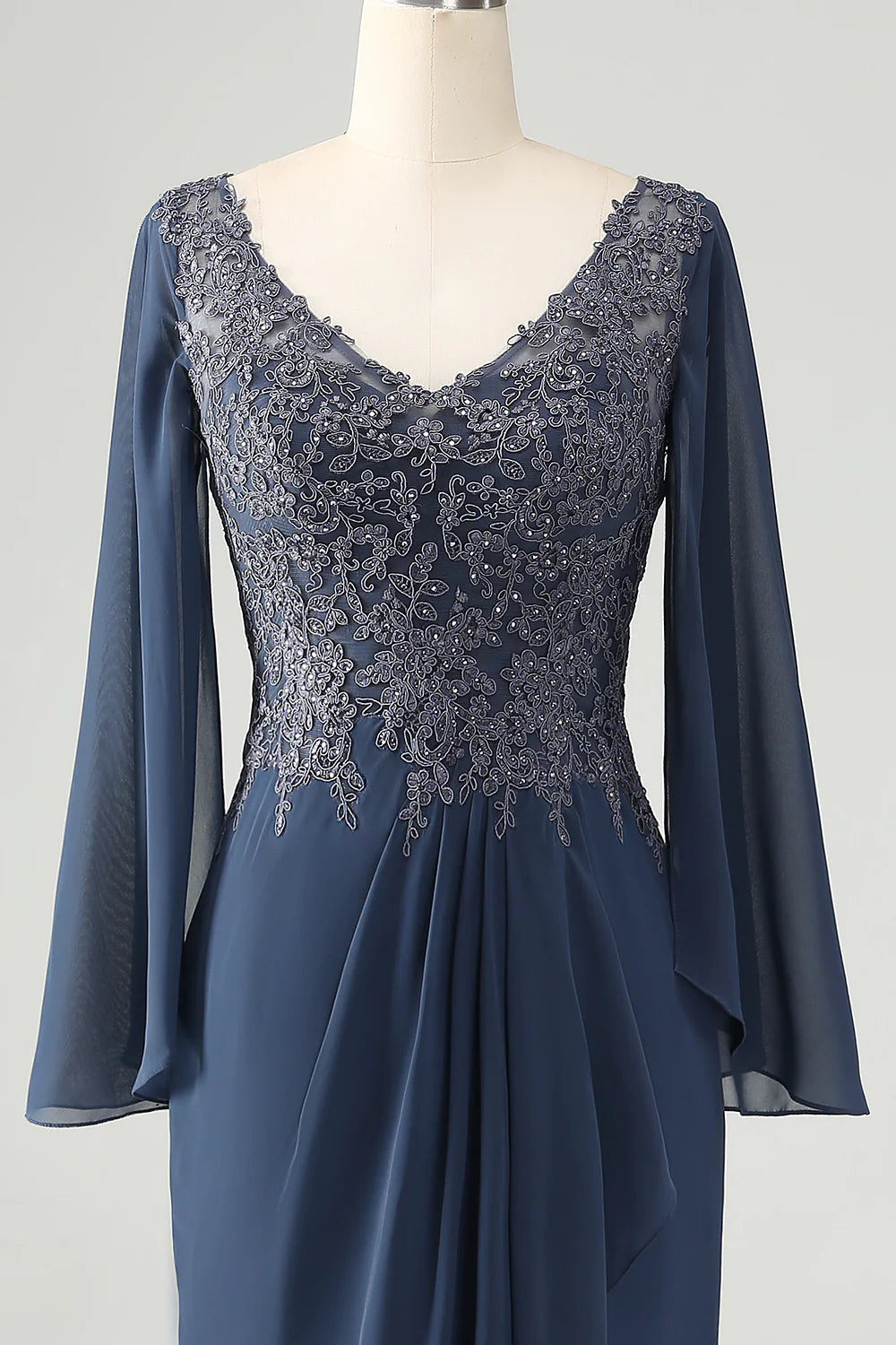Mermaid V-neck pearl long sleeved bridal mother dress