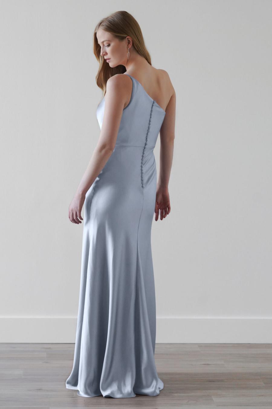 Asymmetric collar off shoulder sleeveless backless and floor length evening dress