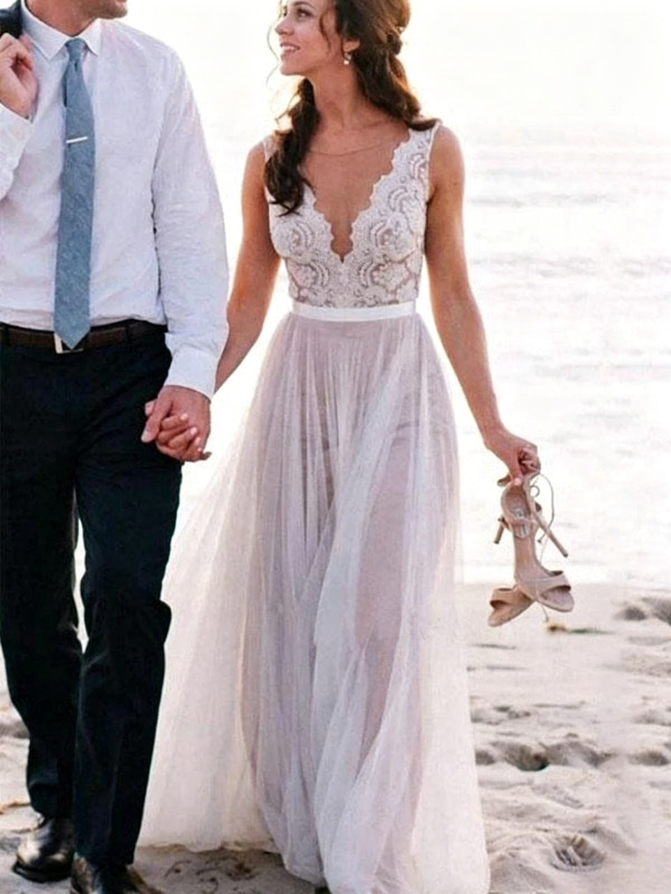Boho Sleeveless Scalloped Floral Lace Illusion Neck Pearl Button Back Flowy Tulle Beach Wedding Dress
