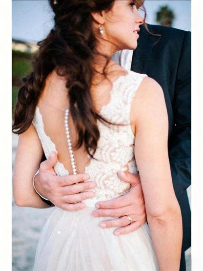 Boho Sleeveless Scalloped Floral Lace Illusion Neck Pearl Button Back Flowy Tulle Beach Wedding Dress