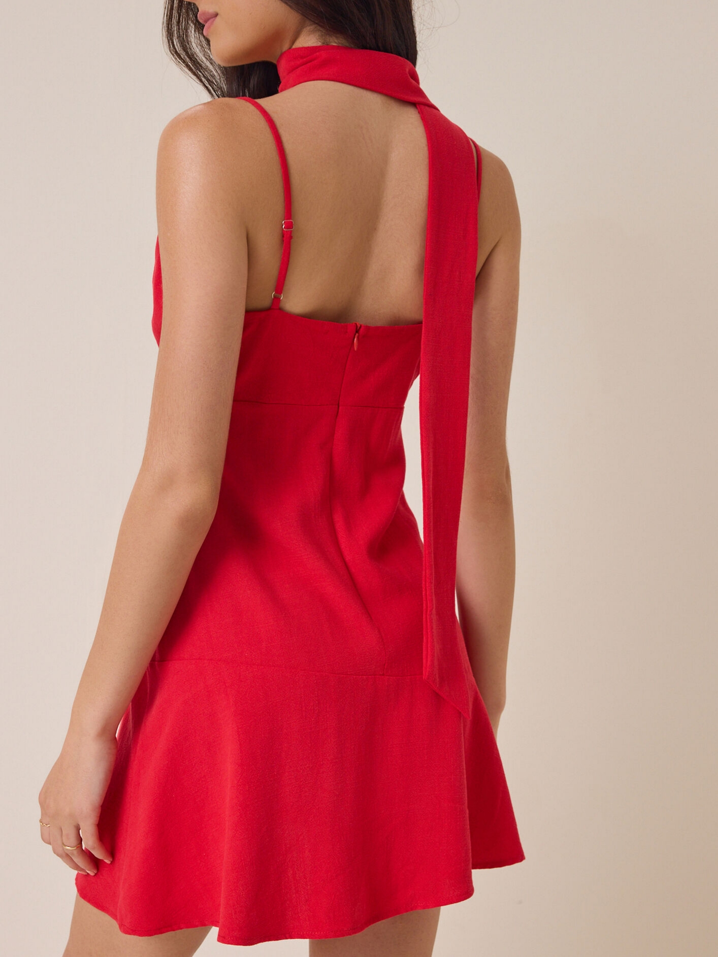 Bright Red Textured Woven Choker Tie Spaghetti Strap Deep V-Neck Flared Mini Homecoming Dresses