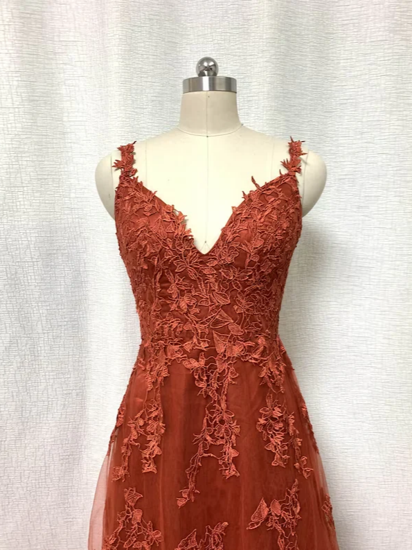 Elegant Tulle A-Line V-Neck Floral-Appliqué Spaghetti-Strap Burnt Orange Floor-Length Prom Dress
