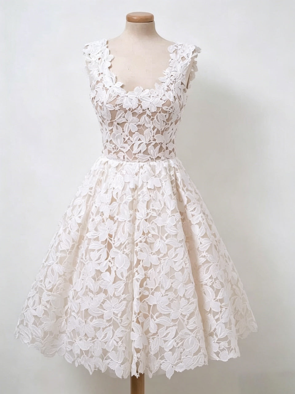 Cap Sleeve 3D Floral Lace Illusion Tea Length Homecoming Dresses