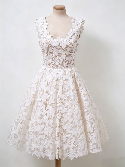 Cap Sleeve 3D Floral Lace Illusion Tea Length Homecoming Dresses