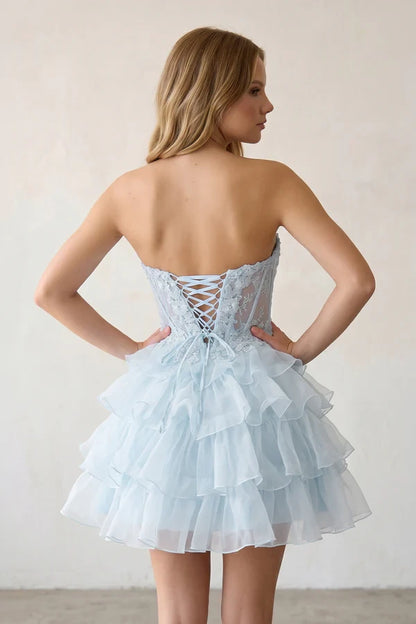 Charming A-Line Sweetheart Strapless Lace-Up Back Short Tiered Organza Homecoming Dresses
