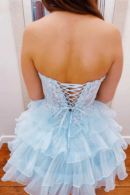 Charming A-Line Sweetheart Strapless Lace-Up Back Short Tiered Organza Homecoming Dresses