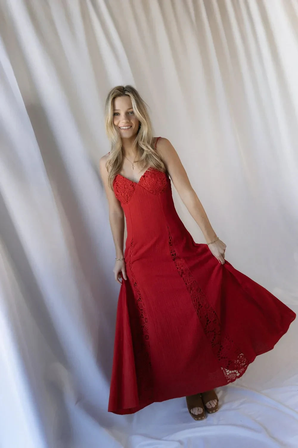 Charming Flowy Lace Chiffon A-Line Sweetheart Spaghetti Strap Maxi Prom Dresses