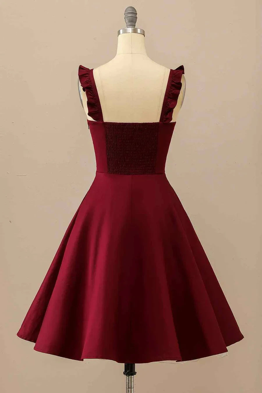 Charming Satin A-Line Square Neck Ruffled Strap Shirred Back Short Homecoming Dresses