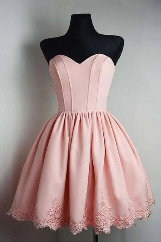 Charming Satin A-Line Sweetheart Strapless Lace-Up Back Short Homecoming Dresses