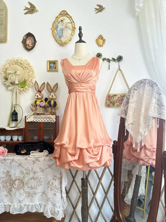 Charming Satin A-Line V-Neck Sleeveless Lace-Up Back Short Homecoming Dresses