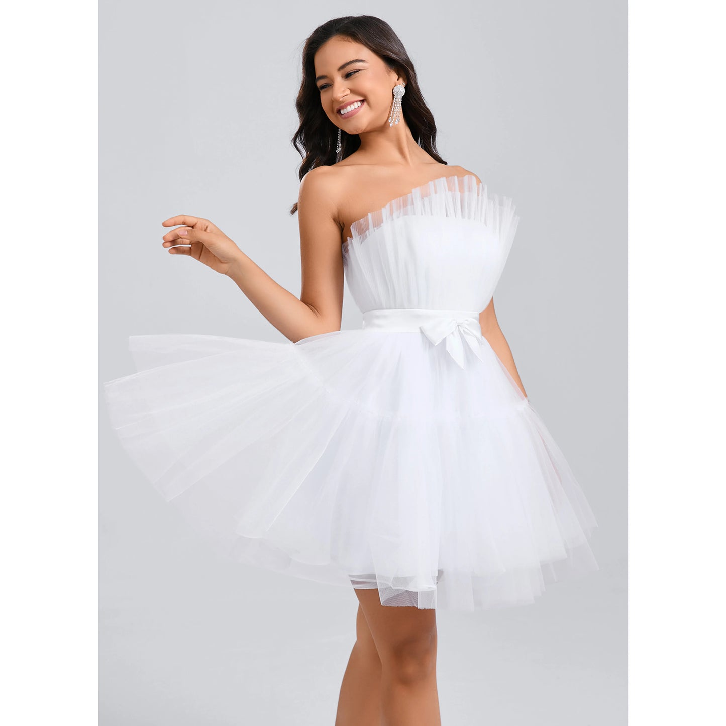 Charming Tulle A-Line Strapless Sleeveless Zipper Back Short Homecoming Dresses with Bow Detail