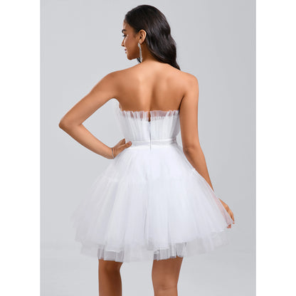 Charming Tulle A-Line Strapless Sleeveless Zipper Back Short Homecoming Dresses with Bow Detail