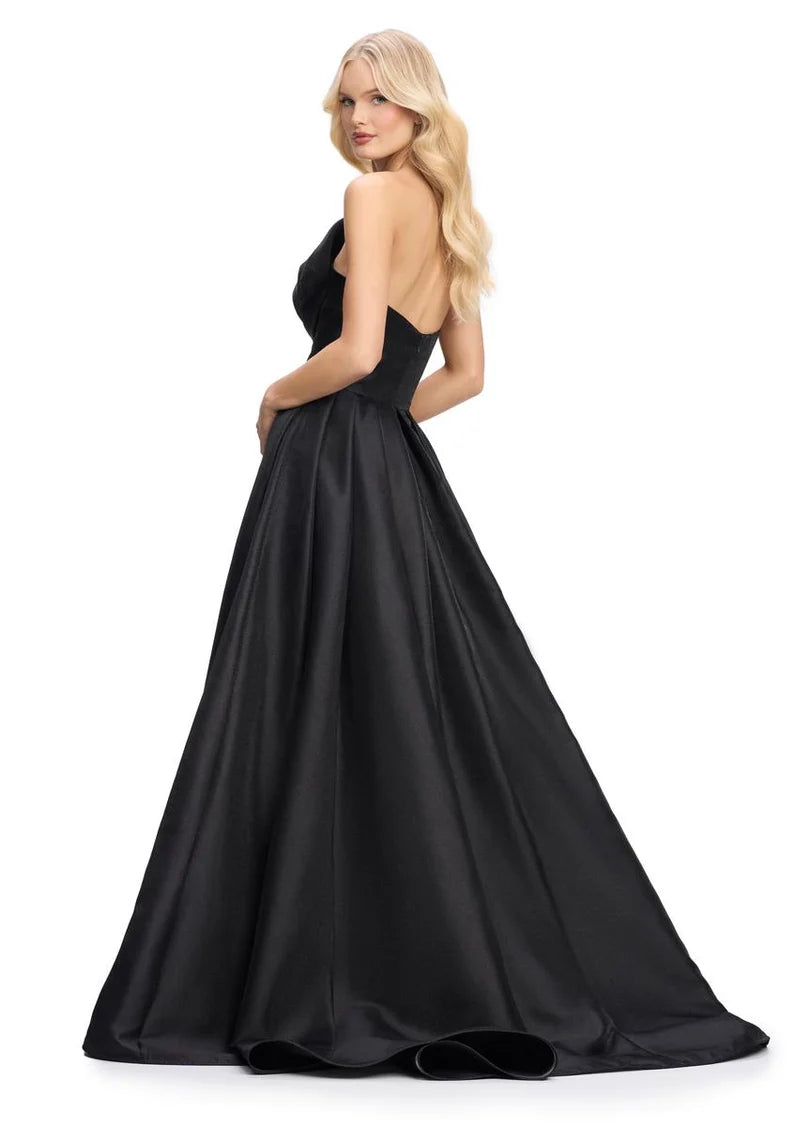 Chic Black A-Line Strapless Sleeveless Low Back Floor Satin Prom Dress Bow Slit Glam