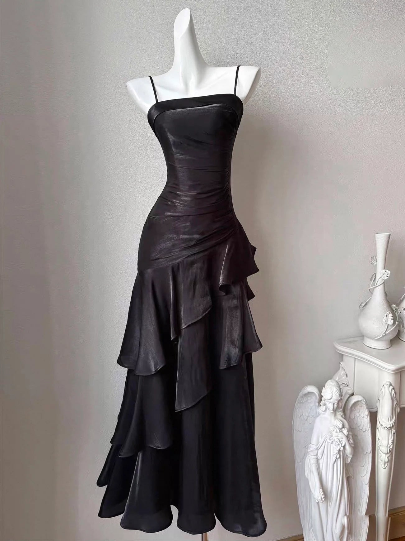Chic Black Iridescent Satin Spaghetti Strap Ruched Ruffle Tiered Prom Dresses
