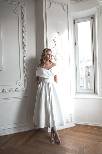 Chic Simple Satin A-Line Off-Shoulder Sweetheart Off-Shoulder Lace-up Midi Wedding Dresses
