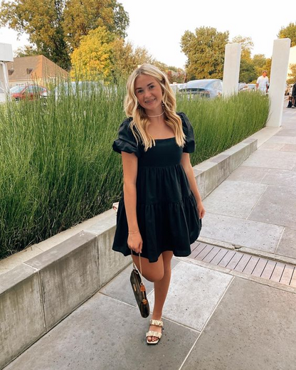 Chic A-Line Square Neck Puff Sleeve Tiered Black Short Homecoming Dress