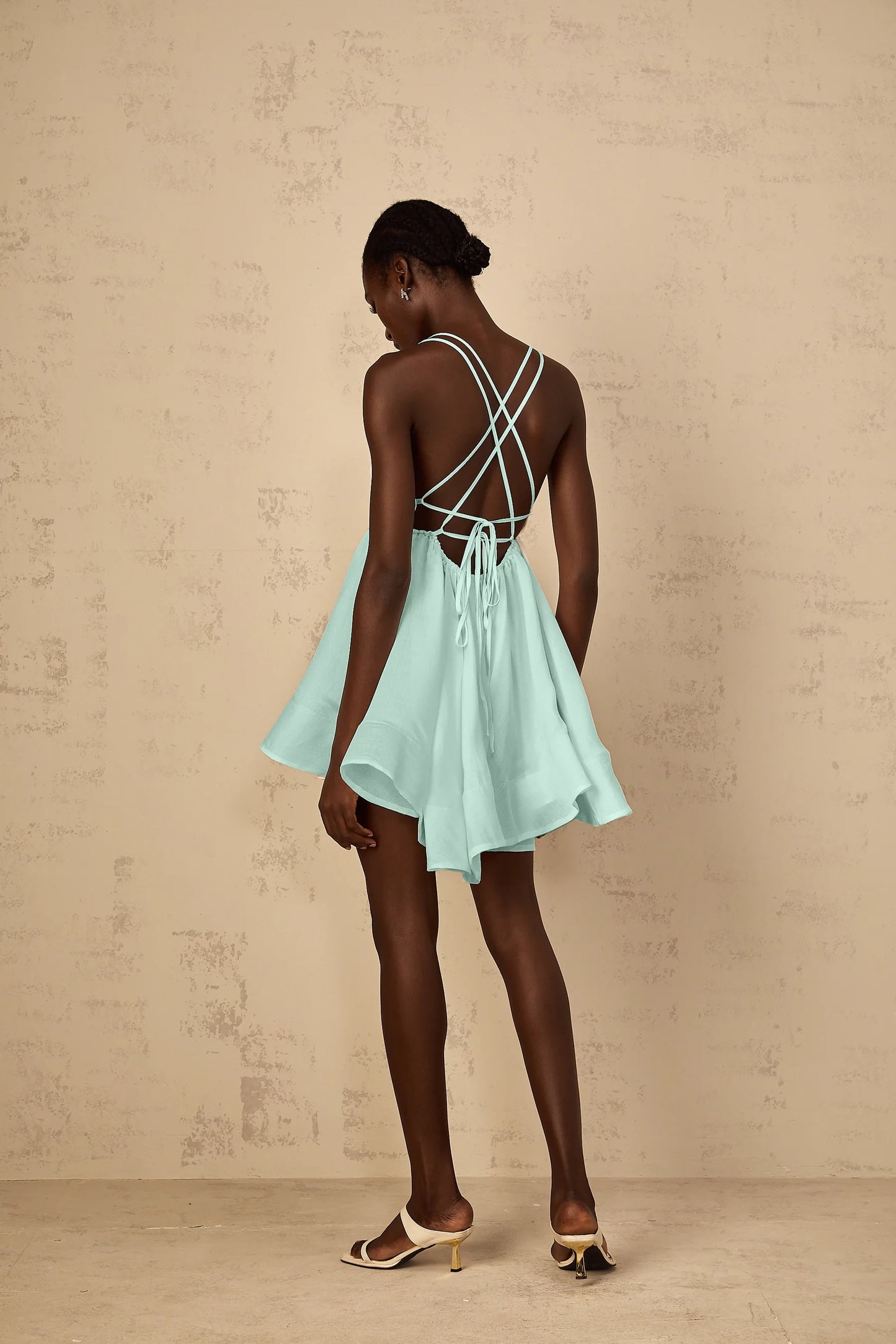 Chic Chiffon A-Line Deep V-Neck Spaghetti Strap Criss-Cross Open Back Short Homecoming Dresses