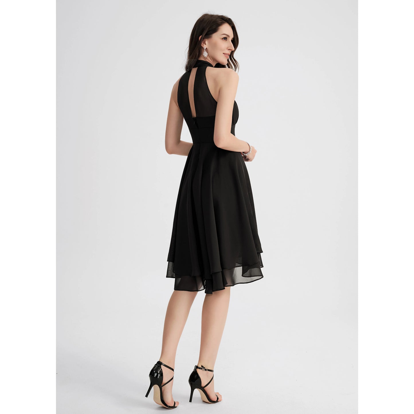 Chic Chiffon A-Line Halter Neck Sleeveless Keyhole Back High-Low Homecoming Dresses